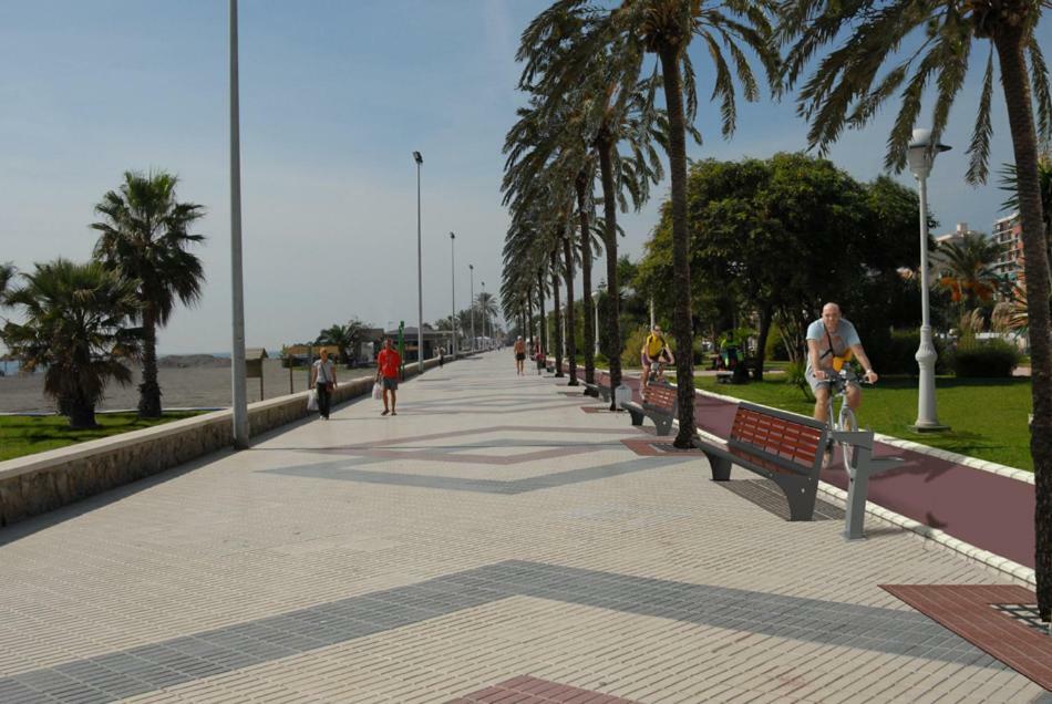 Ana'S Apartment Torre Del Mar Exterior photo