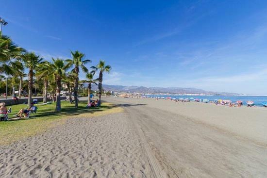 Ana'S Apartment Torre Del Mar Exterior photo